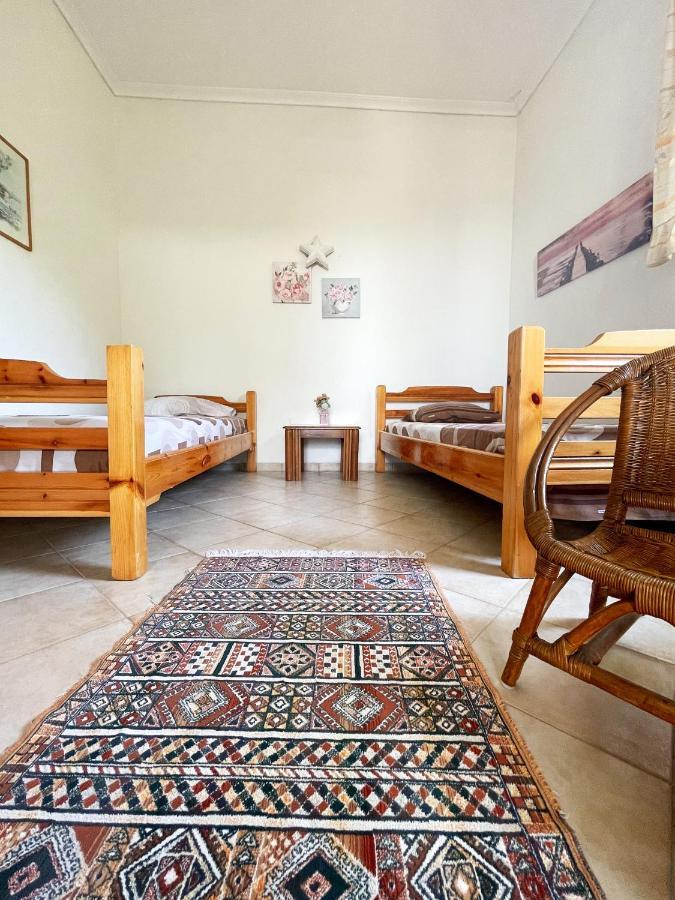 Casa Lia-Beach Front Villa Nea Kallikrateia 外观 照片