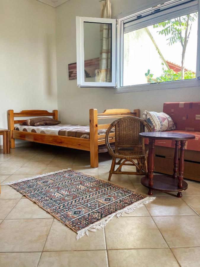 Casa Lia-Beach Front Villa Nea Kallikrateia 外观 照片