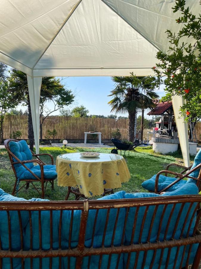 Casa Lia-Beach Front Villa Nea Kallikrateia 外观 照片
